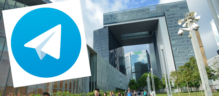 What area code is 909 in the US?